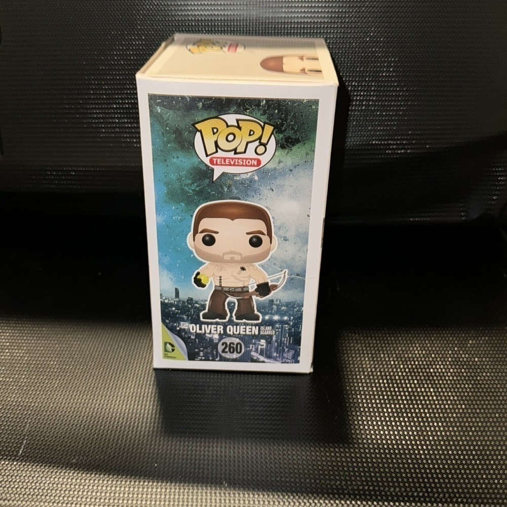 Funko Pop Arrow The Television Series - Oliver Queen (Island Scarred) - Picture 4 of 5